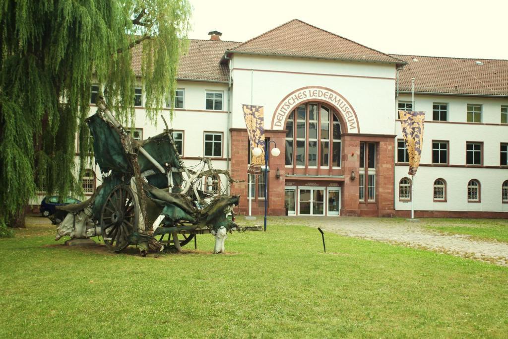 Hotel Am Ledermuseum Offenbach am Main Bagian luar foto